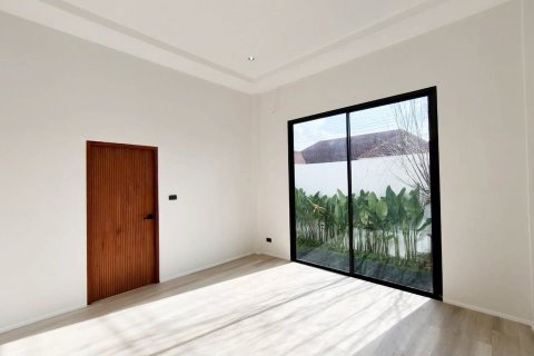 Недвижимость в Ратсаде, Таиланд 51м2  № 144471 - фото 6