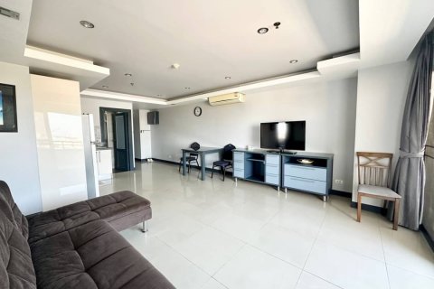 Condo in Pattaya, Thailand, 2 bedrooms  № 133091 - photo 6