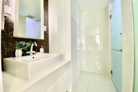 Condo in Pattaya, Thailand, 3 bedrooms  № 130109 - photo 19