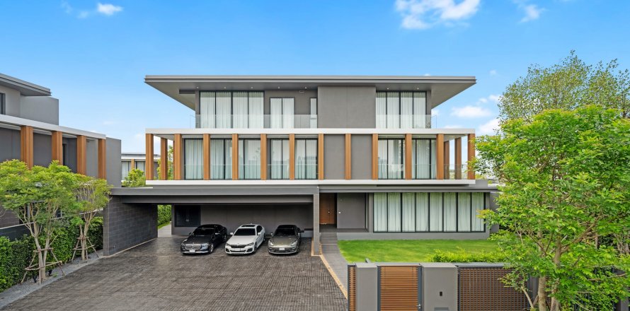 Дом в Бангкоке, Таиланд с 6 комнатами  № 124935