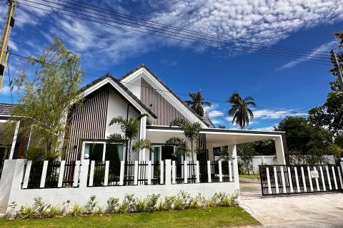 Villa in Pattaya, Thailand 3 bedrooms № 119049 - photo 5