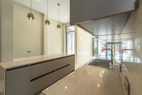 Villa in Bang Tao, Thailand 3 bedrooms № 125552 - photo 9