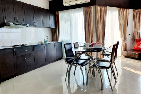 Condo in Pattaya, Thailand, 1 bedroom  № 130366 - photo 2