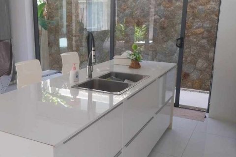 Villa in Ko Samui, Thailand 3 bedrooms № 133111 - photo 12