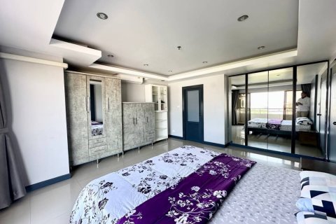 Condo in Pattaya, Thailand, 2 bedrooms  № 133091 - photo 19