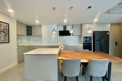 Condo in Pattaya, Thailand, 2 bedrooms  № 130110 - photo 7