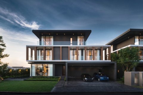 Дом в Самутпракане, Таиланд с 4 комнатами  № 124933 - фото 1