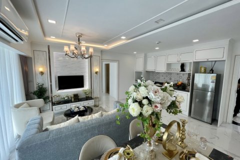 Condo in Pattaya, Thailand, 2 bedrooms  № 130639 - photo 2