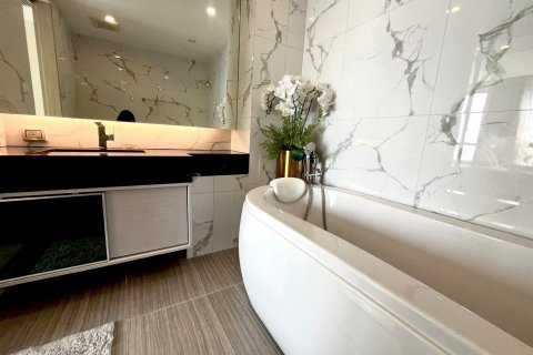 Propriété à Pattaya, Thaïlande 70 m2 № 133089 - photo 12