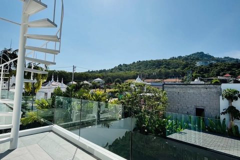 Property in Rawai, Thailand 353 sq.m. № 144531 - photo 9