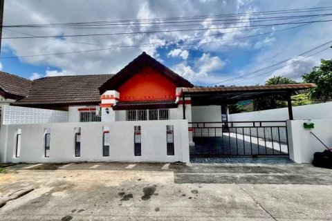 Propriété à Ban Ratsada, Thaïlande 42 m2 № 144529 - photo 1