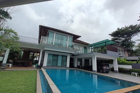 Property in Kathu, Thailand 350 sq.m. № 144530 - photo 1