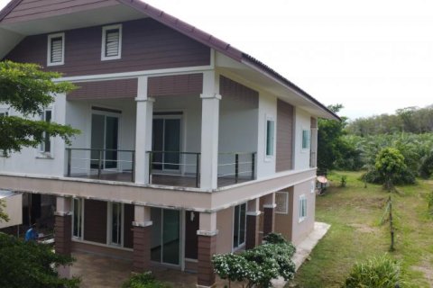 Дом в Кхок Клое, Таиланд с 3 спальнями  № 124951 - фото 1