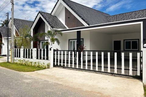 Villa in Pattaya, Thailand 3 bedrooms № 119049 - photo 8