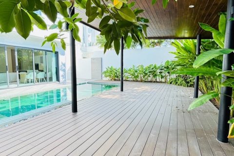 Property in Rawai, Thailand 353 sq.m. № 144531 - photo 19