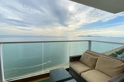 Off-plan Cetus Beachfront in Pattaya, Thailand № 28559 - photo 1