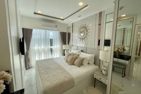 Condo in Pattaya, Thailand, 2 bedrooms  № 130639 - photo 10