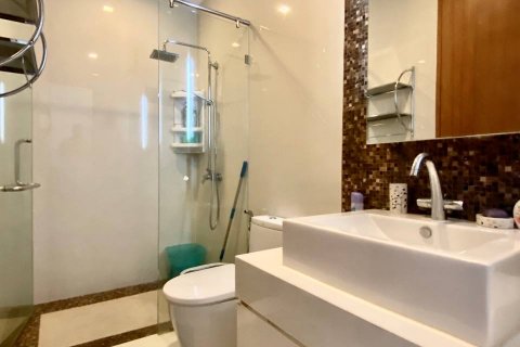 Condo in Pattaya, Thailand, 3 bedrooms  № 130109 - photo 2