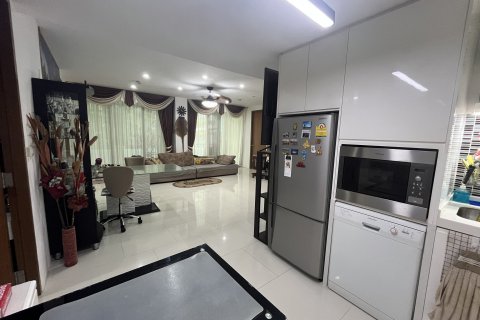 Кондоминиум с 2 спальнями в Паттайе, Таиланд № 130108 - фото 8