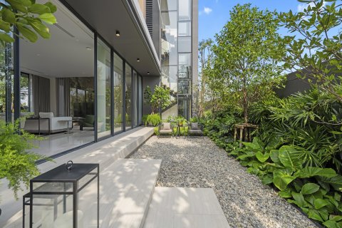 Дом в Бангкоке, Таиланд с 6 комнатами  № 124935 - фото 2