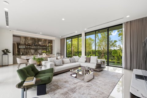 Дом в Бангкоке, Таиланд с 6 комнатами  № 124935 - фото 4