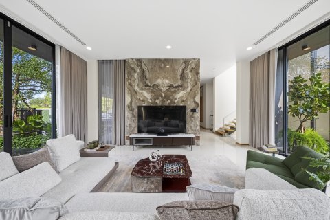 Дом в Бангкоке, Таиланд с 6 комнатами  № 124935 - фото 5