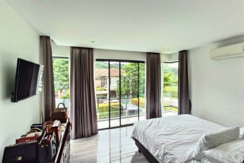 Property in Kathu, Thailand 350 sq.m. № 144530 - photo 13