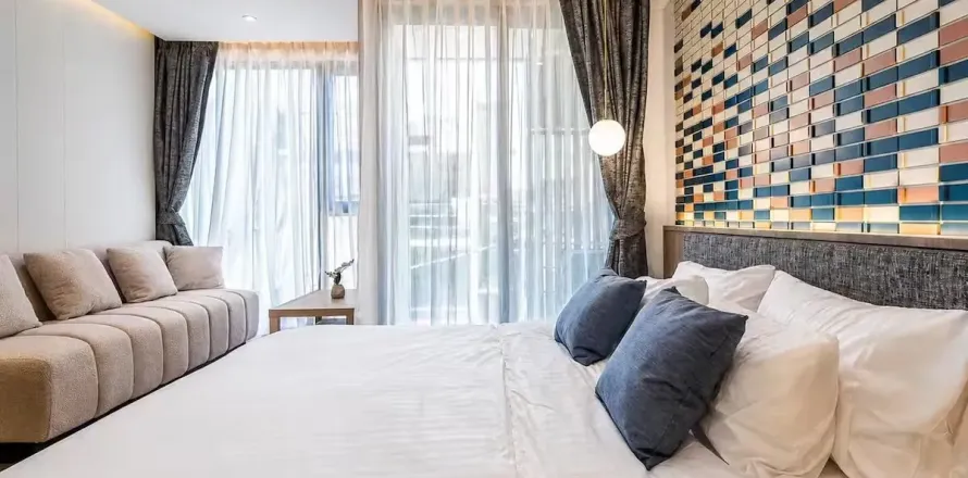 Studio in the Condo in Bang Tao, Thailand № 120835