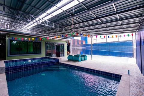 Villa in Cha-am, Thailand 5 bedrooms № 105145 - photo 3