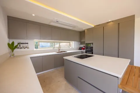 House on Layan Beach, Thailand 5 bedrooms № 84907 - photo 6