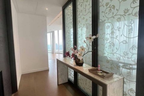 Condo in Pathum Wan, Bangkok, Thailand, 4 bedrooms  № 124011 - photo 14