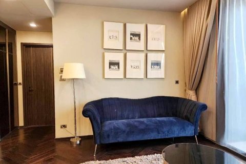 Condo in Phaya Thai, Bangkok, Thailand, 2 bedrooms  № 124012 - photo 2