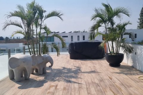 Вилла в Хуа Хине, Таиланд с 4 спальнями № 124015 - фото 4