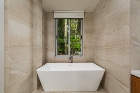 House in Bang Tao, Thailand 5 bedrooms № 132084 - photo 14