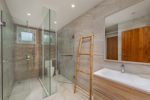 House in Bang Tao, Thailand 5 bedrooms № 132084 - photo 27