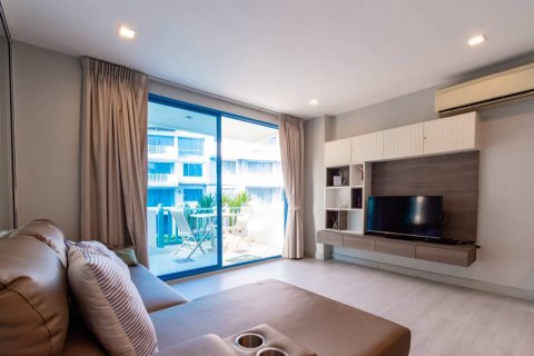 Condo in Hua Hin, Thailand, 2 bedrooms  № 85609 - photo 2