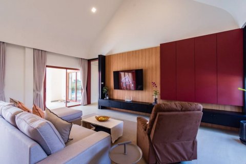 Villa in Hua Hin, Thailand 4 bedrooms № 99981 - photo 5