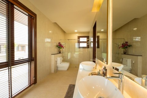 Дом в Чиангмае, Таиланд с 7 спальнями № 101685 - фото 22