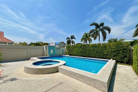 Villa in Hua Hin, Thailand 3 bedrooms № 85974 - photo 6