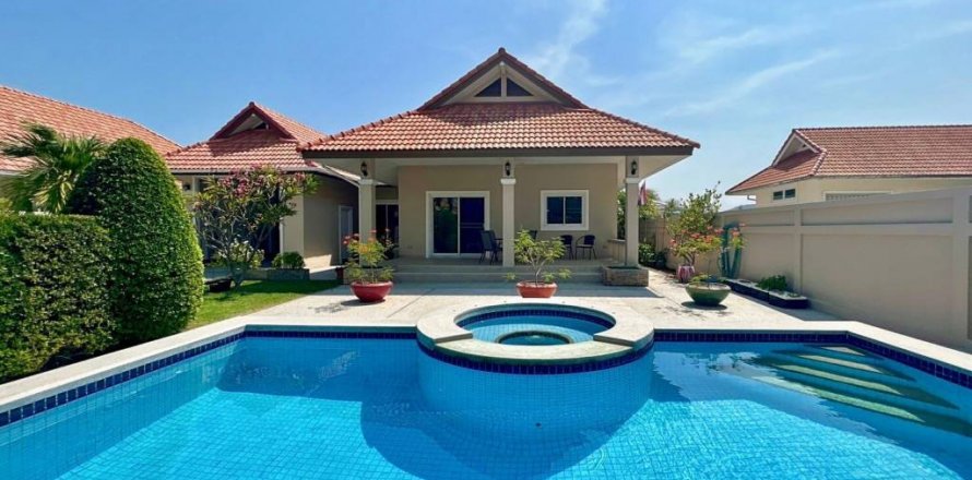 Villa in Hua Hin, Thailand 3 bedrooms № 85974