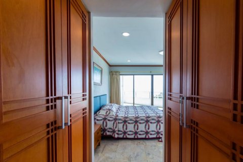 Condo à Hua Hin, Thaïlande, 2 chambres  № 85968 - photo 9