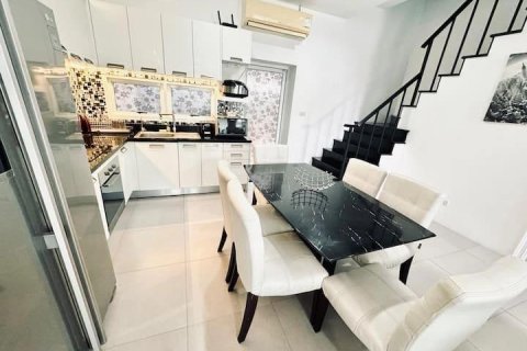 Townhouse in Phuket, Thailand 2 bedrooms № 133198 - photo 6