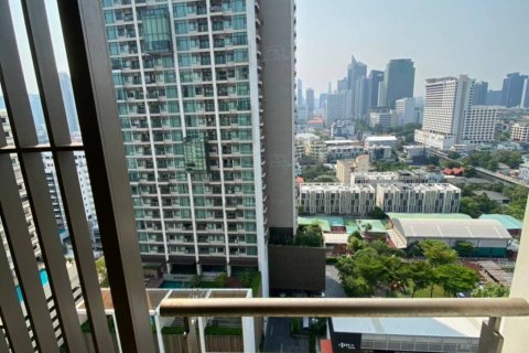 Condo in Bangkok, Thailand, 1 bedroom  № 132676 - photo 6