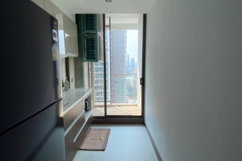 Condo in Bangkok, Thailand, 1 bedroom  № 132676 - photo 2