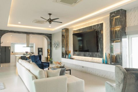 Вилла в Хуа Хине, Таиланд с 4 спальнями  № 132680 - фото 3