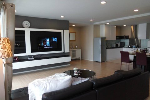 Кондоминиум с 3 спальнями в Бангкоке, Таиланд № 143776 - фото 4