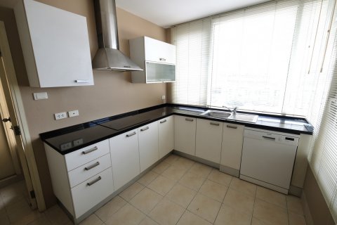 Кондоминиум с 3 спальнями в Бангкоке, Таиланд № 143776 - фото 13