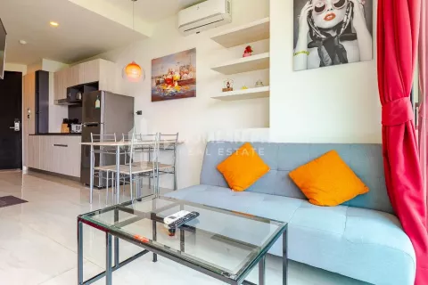 Condo in Kamala, Thailand, 1 bedroom  № 130991 - photo 2