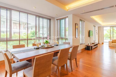 Condo à Phuket, Thaïlande, 4 chambres  № 130993 - photo 5