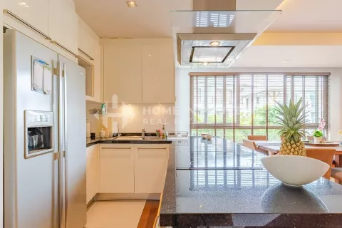 Condo à Phuket, Thaïlande, 4 chambres  № 130993 - photo 7